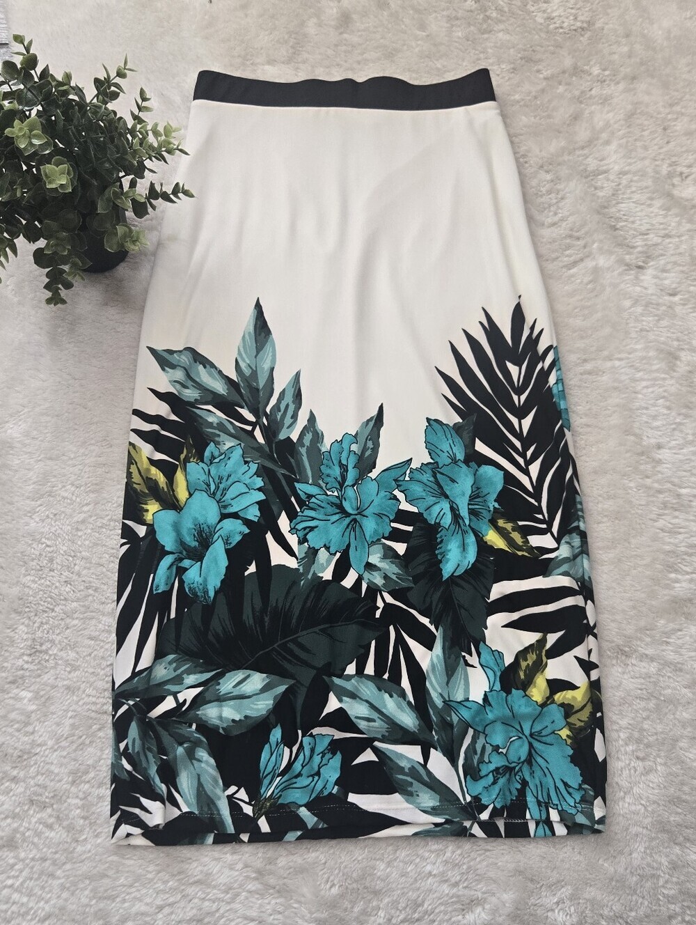 VENUS Tropical Teal and Turquoise Tropical Floral Print Midi Pencil Skirt, Small